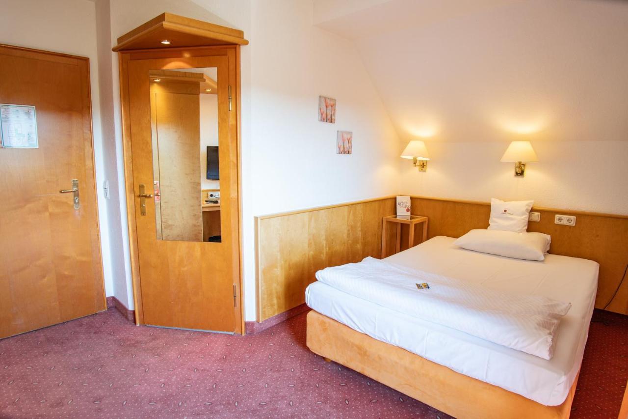 Hotel Restaurant Lamm Hebsack Remshalden Екстер'єр фото